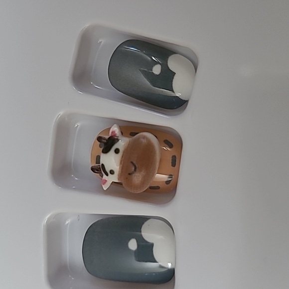 2/$16 3D Cow Press On Nails - Picture 16 of 17